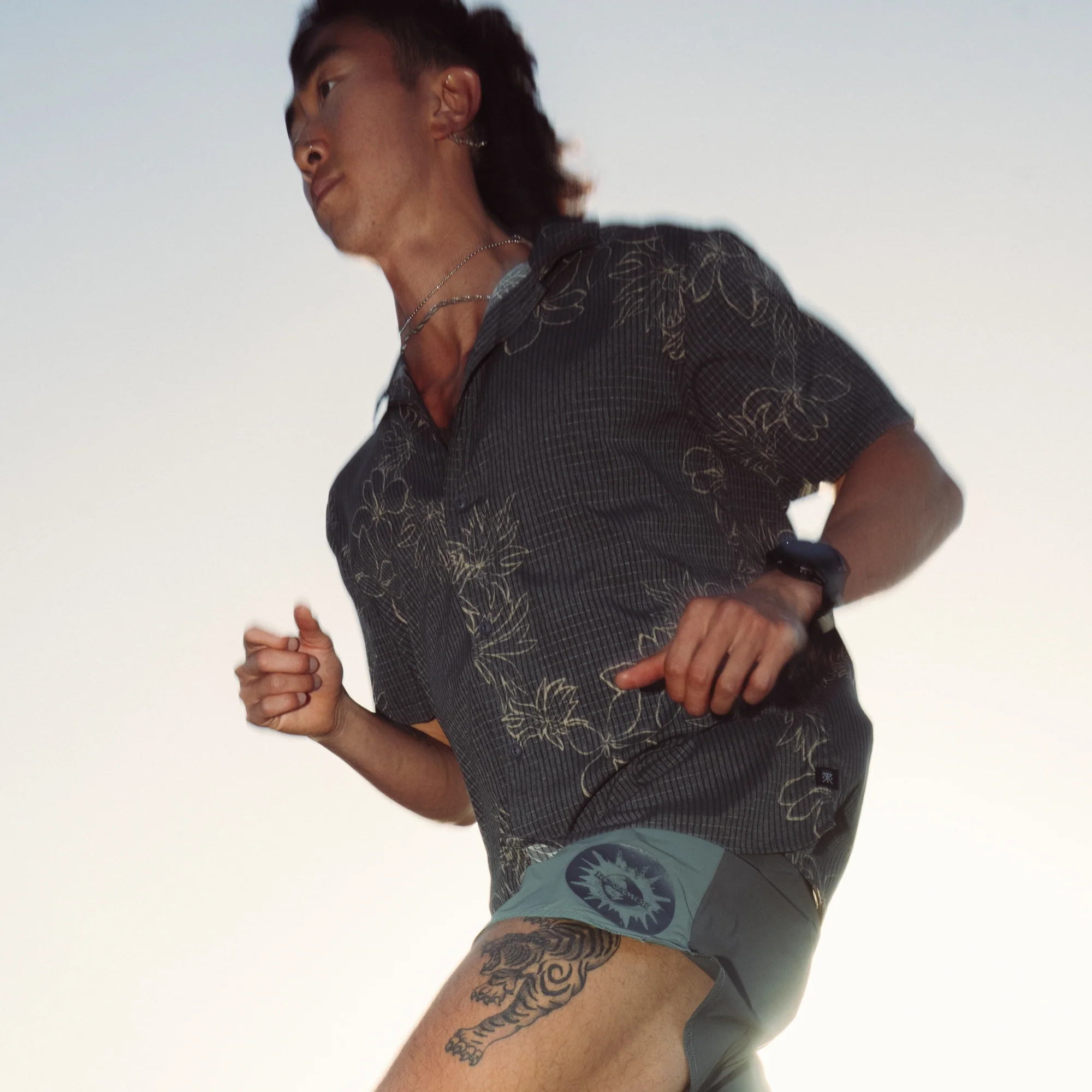 Bless Up Trail Button Up Shirt - Onyx Floral - Image 4