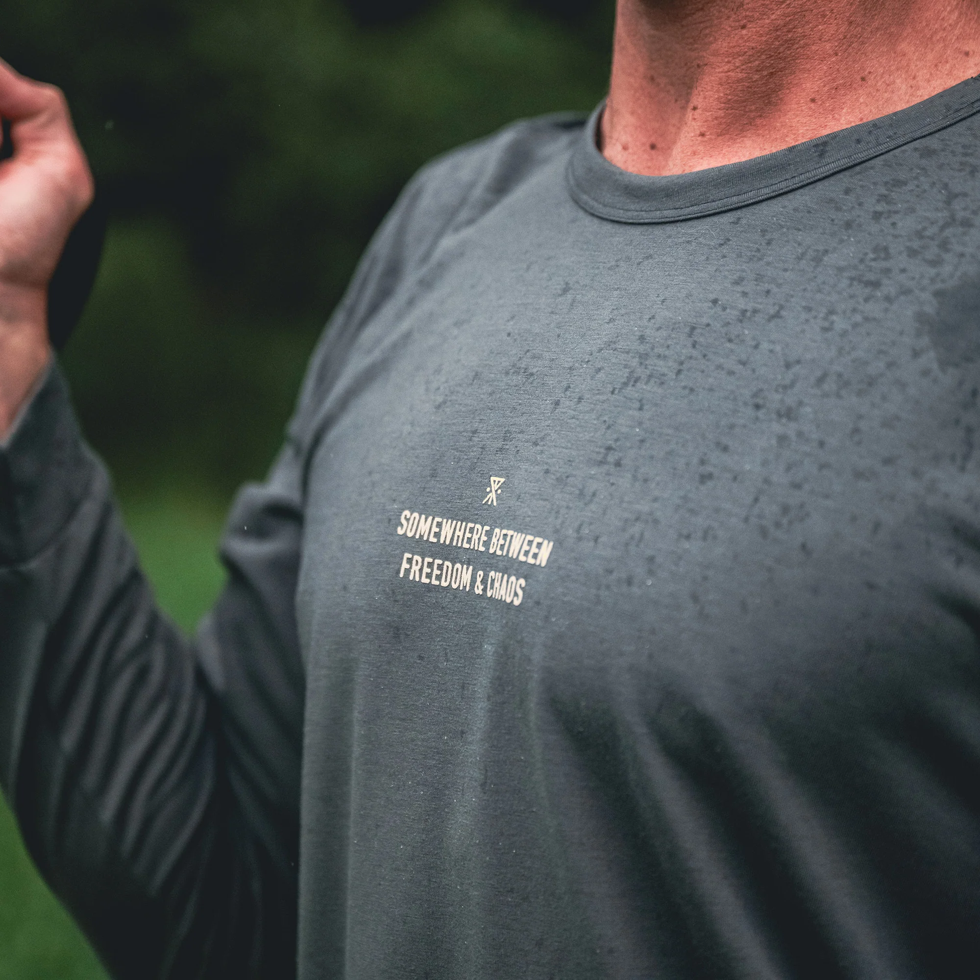 Mathis Active Long Sleeve Tee - Charcoal - Image 3