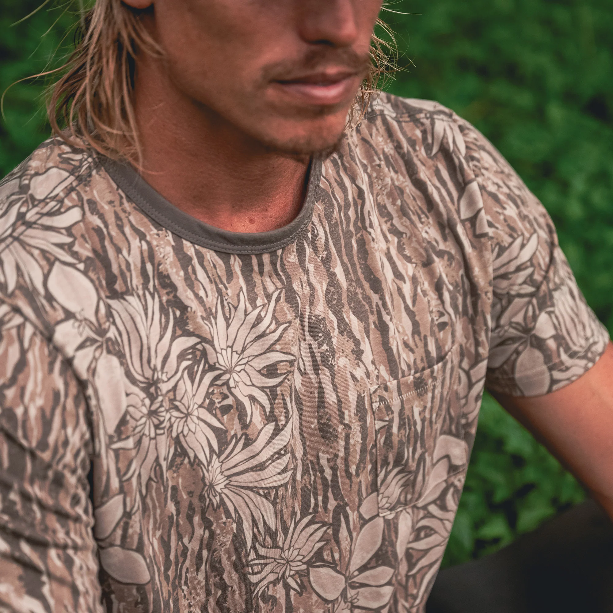 Mathis Active Tie Dye Pocket Short Sleeve Tee - Khaki Tie Dye - Image 3