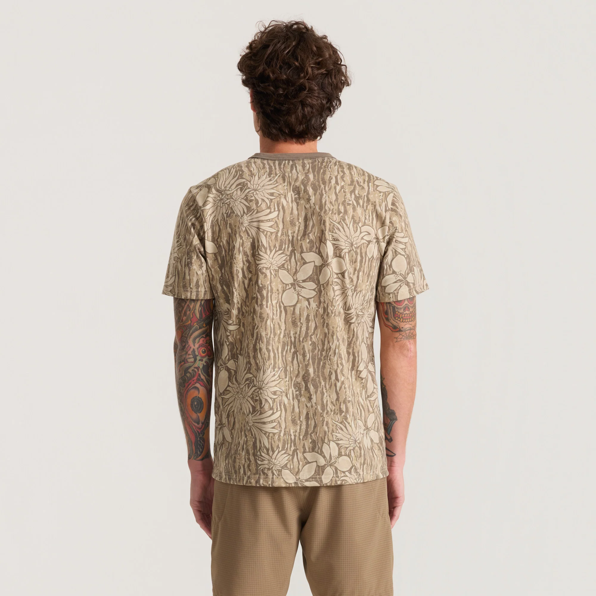 Mathis Active Tie Dye Pocket Short Sleeve Tee - Khaki Tie Dye - Image 6