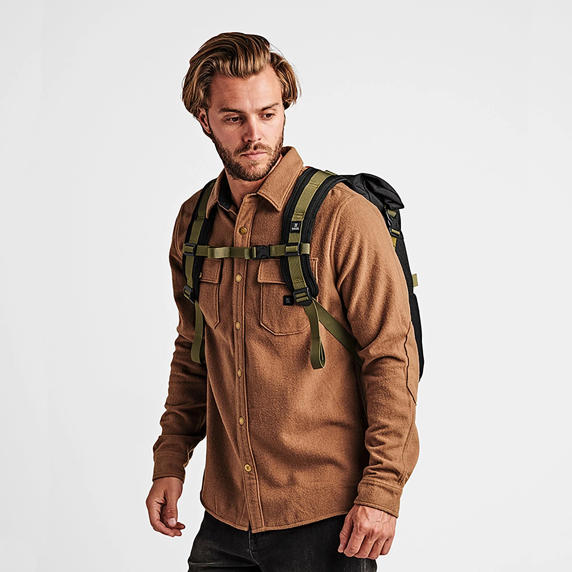 Passenger 27L 2.0 Bag - Black - Image 4