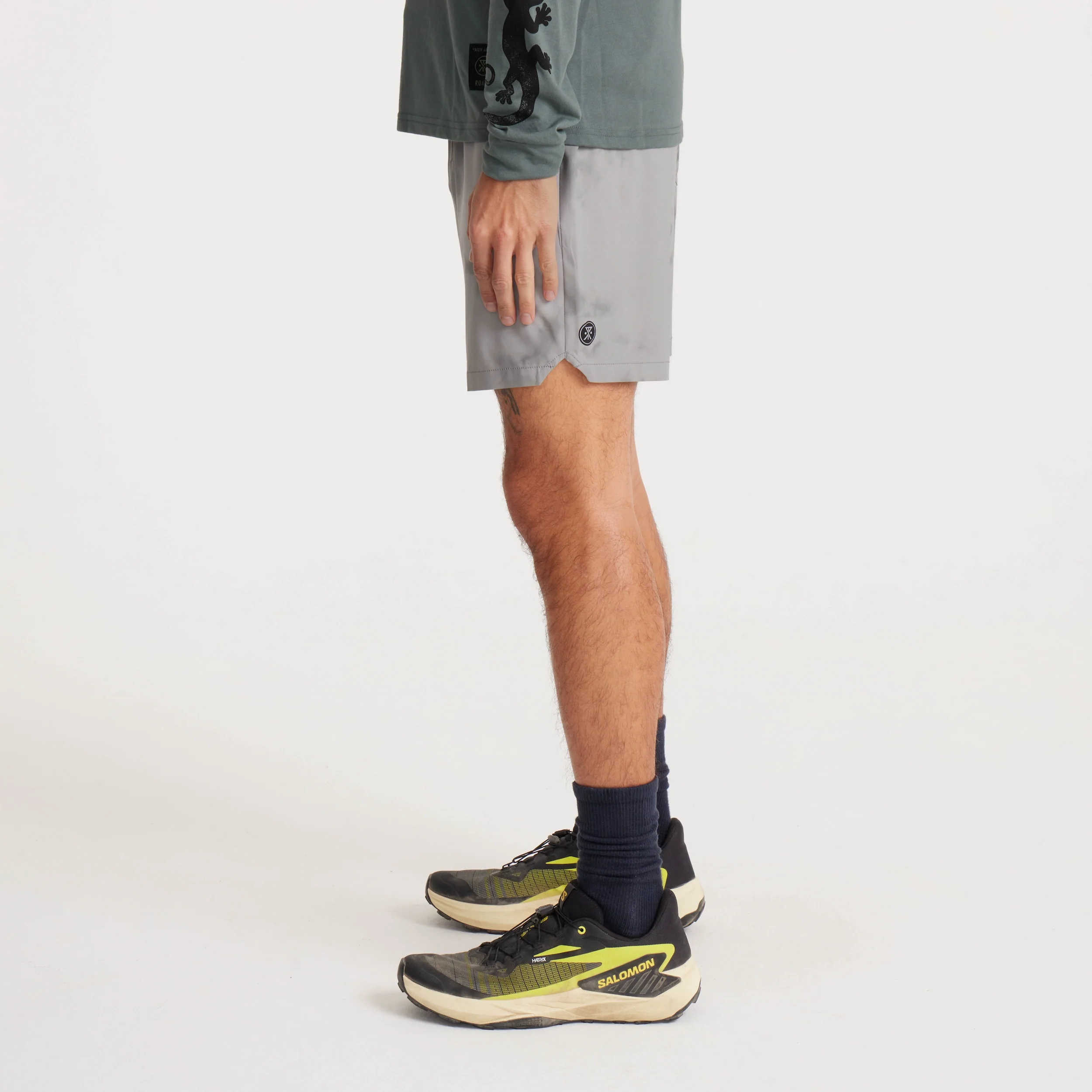 Serrano 7" Active Stretch Shorts - Ghost Grey - Image 5