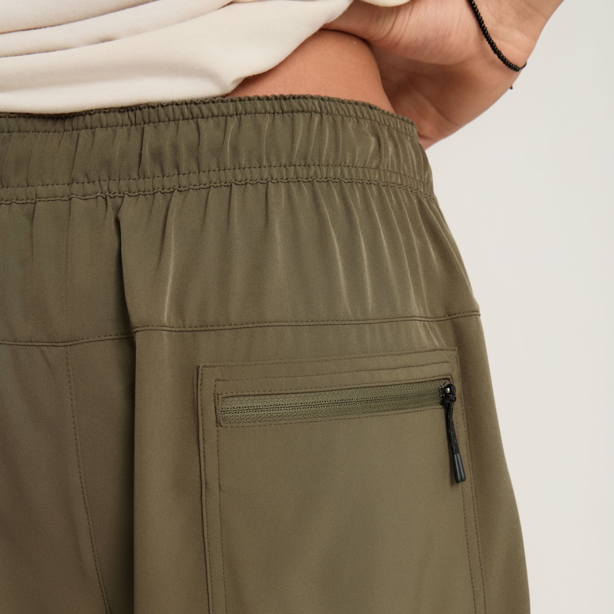 Serrano 7" Active Stretch Shorts - Military - Image 7